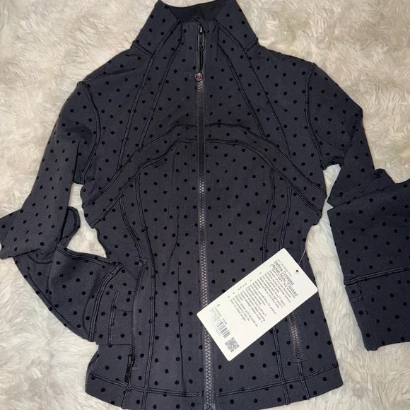 LULULEMON Flocked Define Cropped Jacket with Polka Dots - Picture 4 of 10